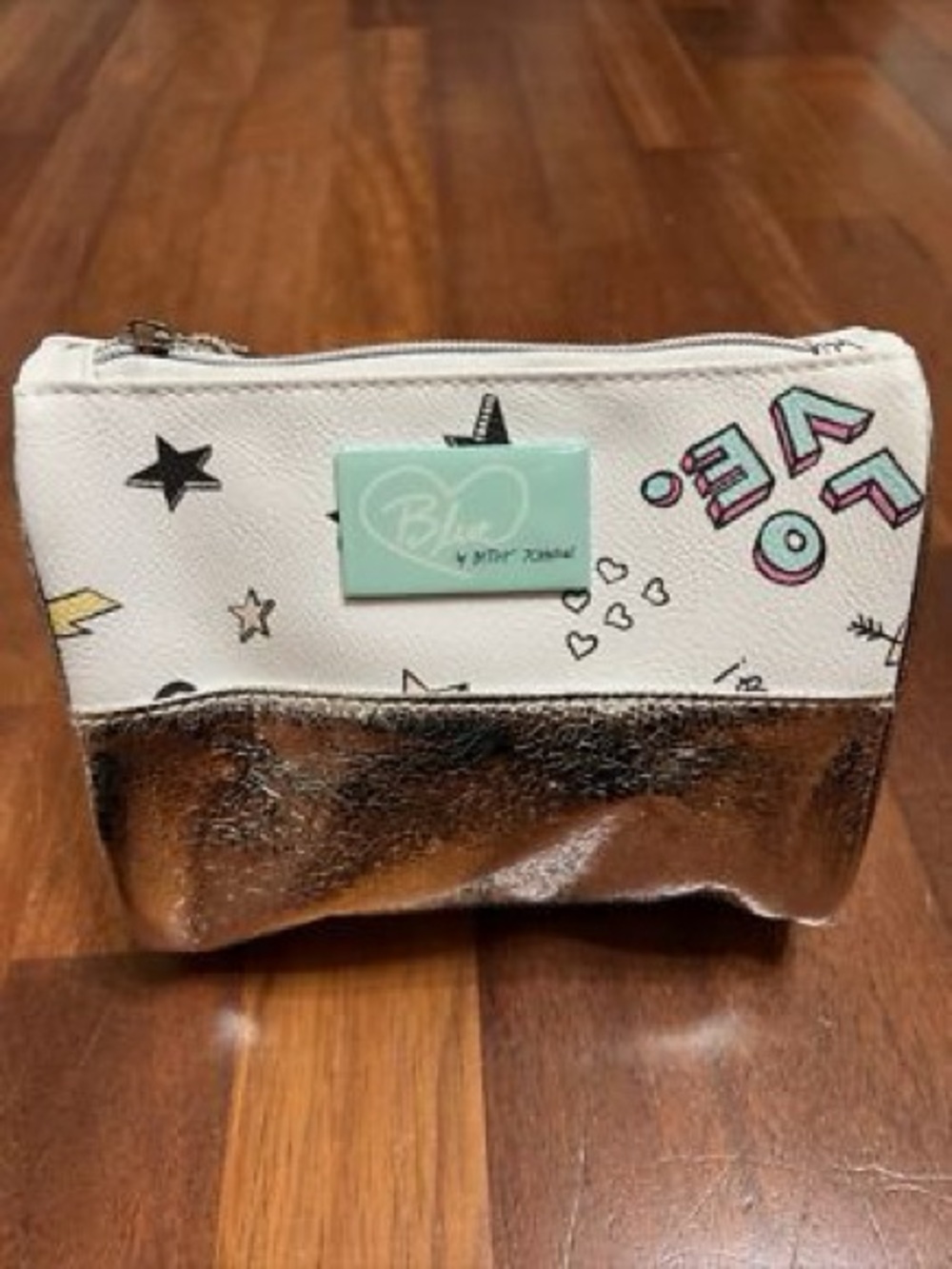 Blue by Betsey Johnson White Cosmetic Pouch with Mint Logo Plate and Star Print